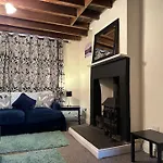 Holiday home Acorn Cleator